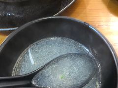 -丽虹云南过桥米线(兴工街店)