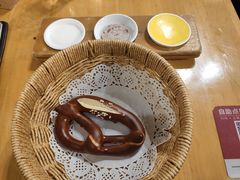 德式扭结面包-巴伐利亚啤酒坊(意式风情街店)