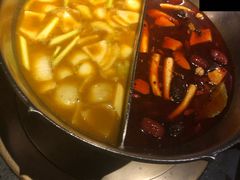 -湊湊火锅·茶憩(新中关购物中心店)