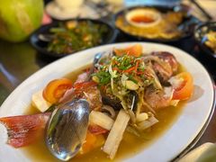 -大树下海鲜饭店
