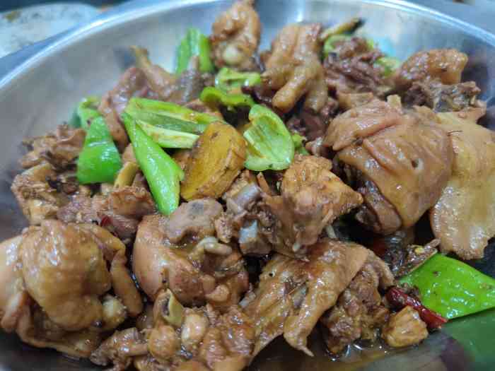 王小二炒鸡店(夏庄路店)-"这家店在夏庄路上,开了挺长时间了,门头虽.