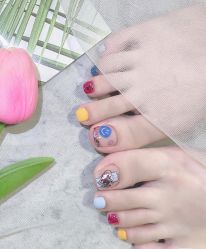 -悦指间美甲美睫