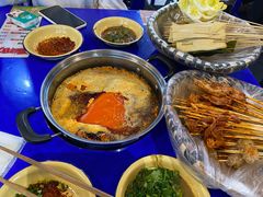 -马路边边串串香(苗栗路店)
