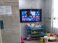 -茂菊口腔连锁(浦东南路店)