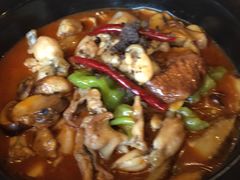 -云海肴·汽锅鸡·云南菜(天山百盛优客店)