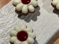 -VERIE BAKEHOUSE