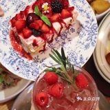 和喜欢的人一起吃饭，连空气都会变得浪漫！