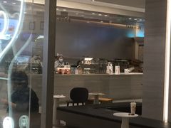 门面-喜茶(杭州滨江宝龙店)