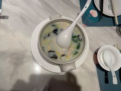 无油鱼汤腐竹煮时蔬-大树餐厅(益田假日店)