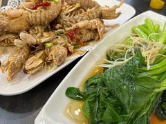 -萃华海鲜阁大排档(五四广场店)