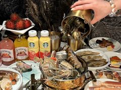 -雍容荟帝王蟹活龙虾展台自助(IFS黑金店)