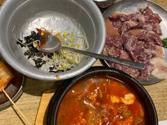 海鲜嫩豆腐汤-姜虎东白丁烤肉(苏州中心店)
