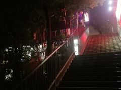 门面-威邵鸡煲(西华路总店)