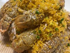 -三亚火车头万人海鲜广场