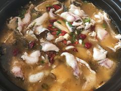 -越城记黑鱼煲(万达店)
