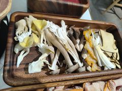 -菌小白·野生菌火锅(时尚天河店)