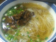 -子潇春庞牛腩粉(三大银行店)
