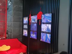 -屋有岛沉浸游戏旗舰店(中山公园店)