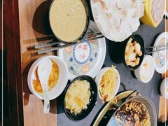 -沸炉重庆老火锅(军事博物馆店)