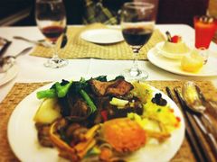 -东方豪景花园酒店·怡景旋转餐厅