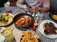 -芭莉与彩虹西餐厅(成都合生汇店)