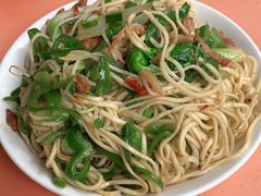 -董记冒节子肥肠粉