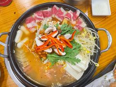 部队火锅-咕咕站韩国料理(紫金港店)