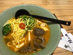 手切酸菜牛腱子面-陳八两面家(滨江天街店)