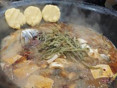 -山城家常菜铁锅炖鱼