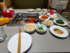 -海底捞火锅(宝龙广场夜宵主题店)