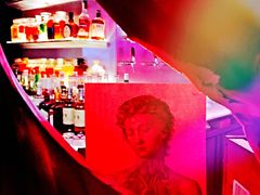 -TASTE ROOM Bar