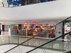 -名创优品(广州萝岗万达广场店)