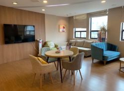 -海豚湾高端月子会所(黄浦店)