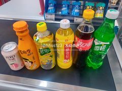 -家乐福(四元桥购物中心店)
