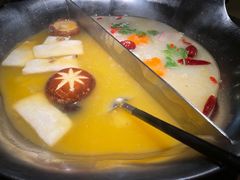 红颜花胶鸡锅-湊湊火锅·茶憩(上海合生汇店)