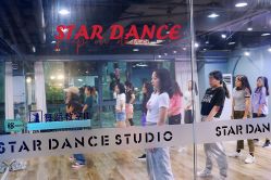 -STAR舞蹈工作室