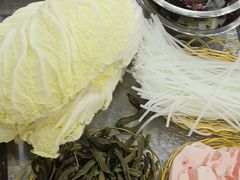 -屯老二农家铁锅炖·行业领军者(梅江店)