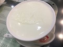 驰名双皮炖奶-义顺牛奶公司(庇利金街店)
