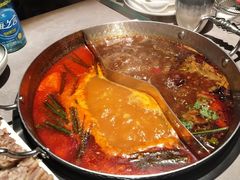 -伴山牛贵州黄牛肉火锅·苗疆非遗艺术餐厅(上海首店)