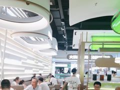-洪氏嗨捞·广东猪肚鸡·椰子鸡火锅(西咸万象城店)