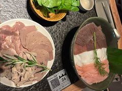 -三出山火锅(南京万象天地店)