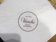 -VENCHI 闻绮(北京国贸商城店)