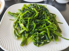 -鑫悦楼煎蟹·16年海鲜大排档