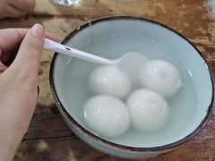 -八一路好吃街(雨田商务大厦店)