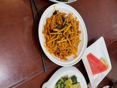 -淄博蓝海国际大饭店·蓝钻国际美食自助百汇(柳泉路店)