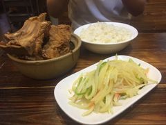 -万和春排骨砂锅米饭(湖北路店)
