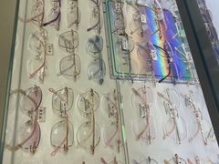 -潘多拉眼镜·蔡司依视路明月(潘家园店)