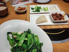 -娜仁图雅蒙古美食村(33小镇店)