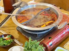 -黔哆哆地摊酸汤火锅(清湖店)