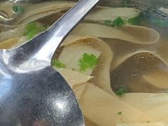 -乐山食古香跷脚牛肉